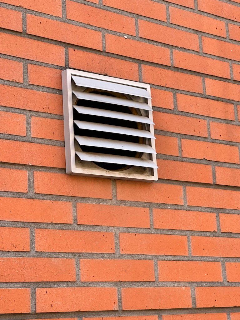 Ventilatieopening. Beeld: Michiel Huijsman